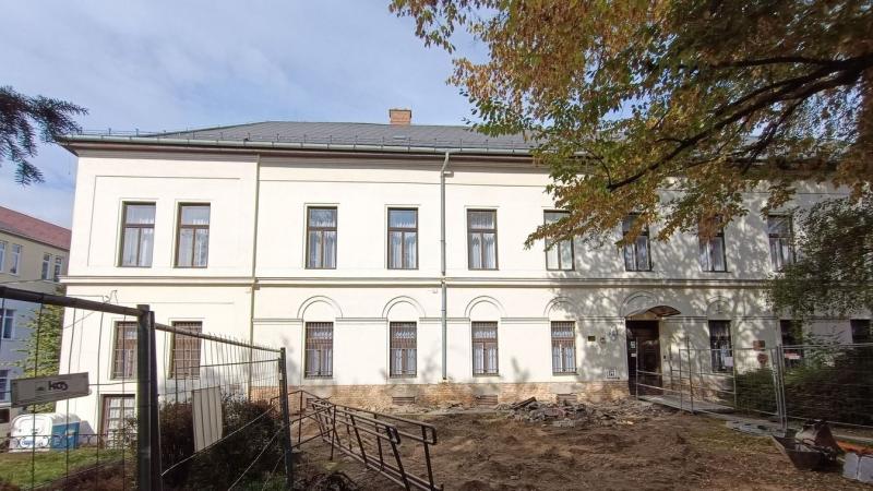 Új arculatot kap a Cégbíróság épülete Balassagyarmaton.