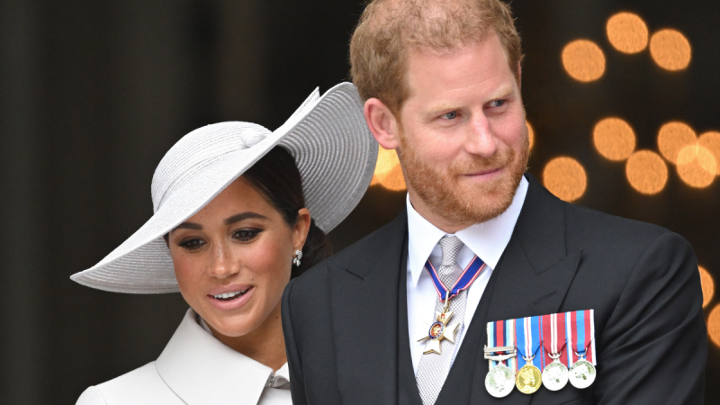 Egy királyi szakértő szerint Harry herceg és Meghan Markle házasságkötésének sürgőssége mögött számos tényező húzódik meg.