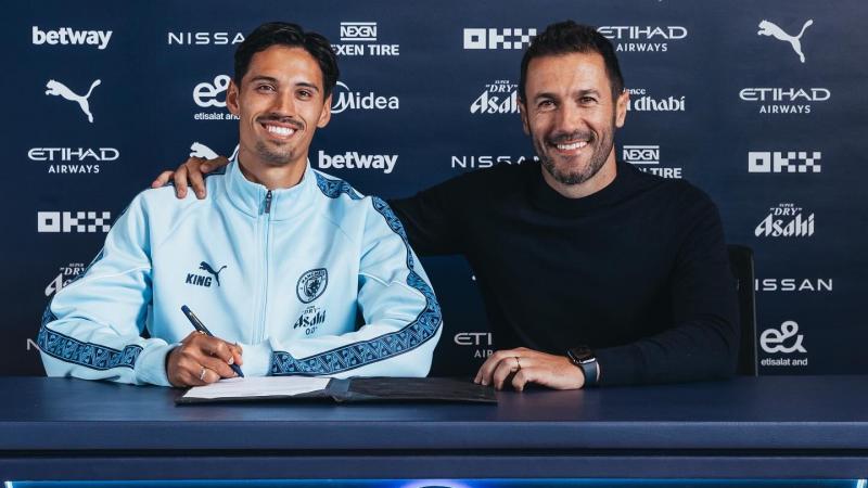 Hivatalosan bejelentették, hogy Reijnders a Manchester City csapatához szerződött.