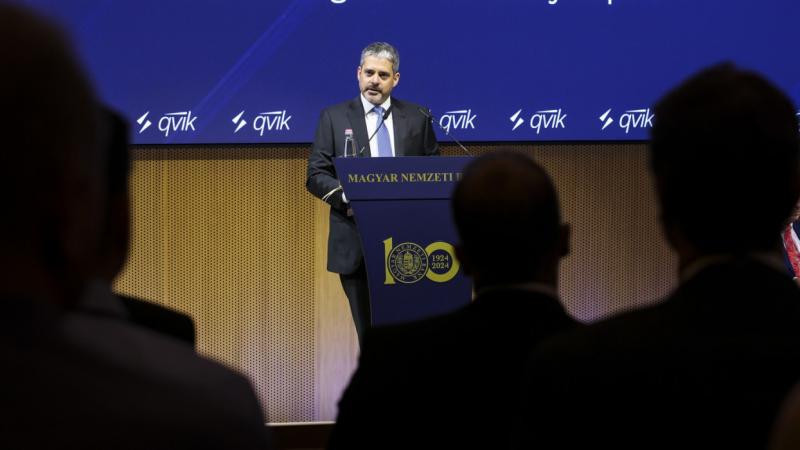OTP vezetője: Nincs alternatíva, új irányba kell terelni a magyar gazdaságot - Pénzcentrum