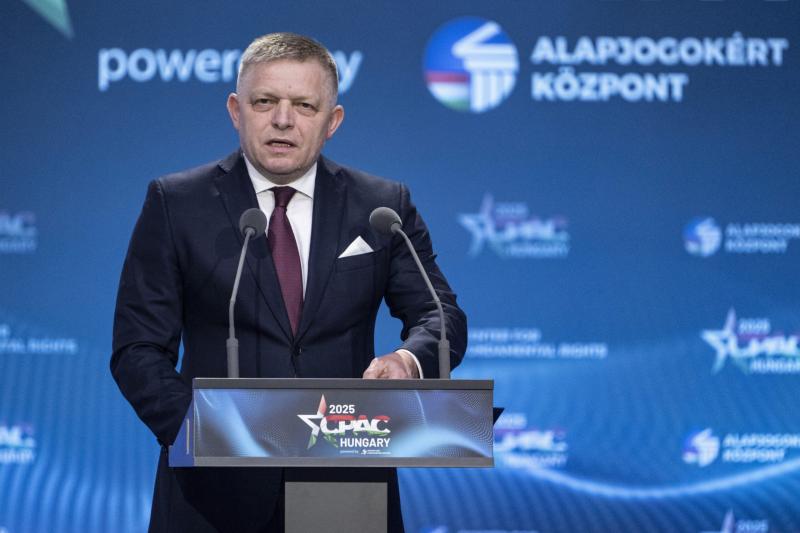 Robert Fico kifejezte támogatását Ukrajna uniós tagságának ügyében | szmo.hu